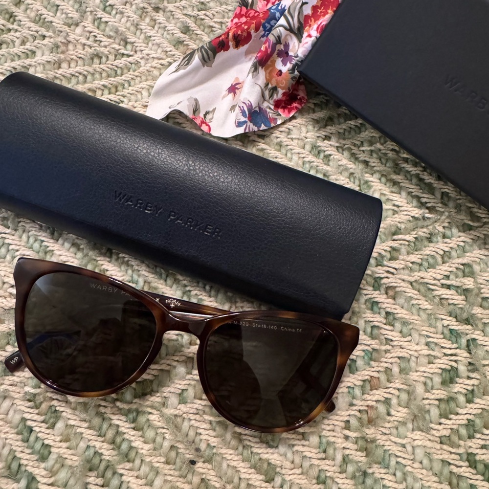 Warby Parker Sunglasses - Shea Oak Barrel